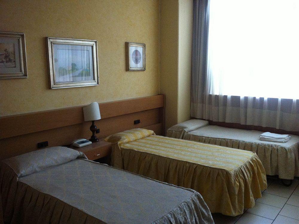 Hotel Cristallo Barga Fornaci di Barga Eksteriør billede
