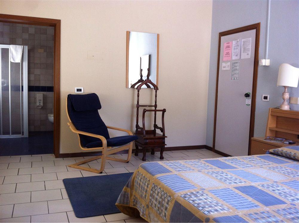 Hotel Cristallo Barga Fornaci di Barga Eksteriør billede
